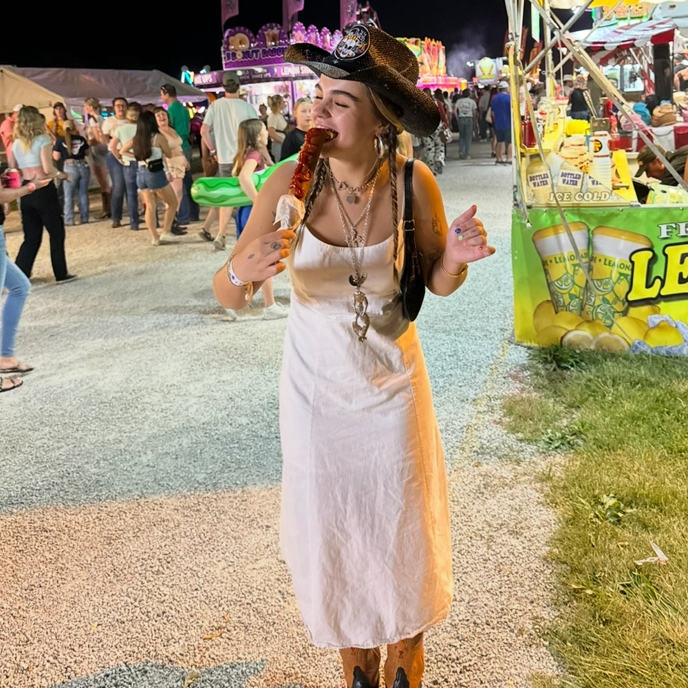 White Sleeveless Dress